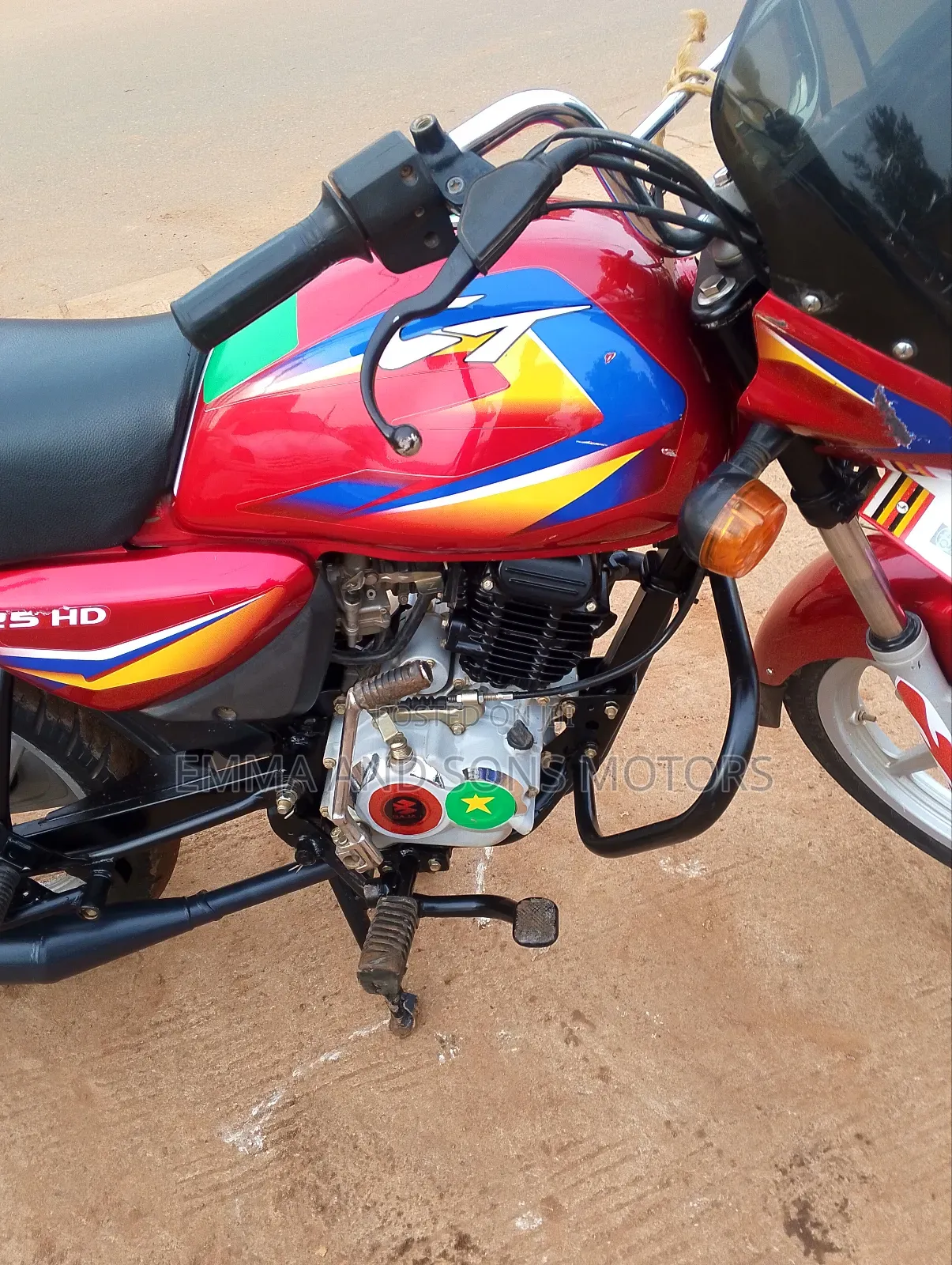 Bajaj Boxer 125 2024 Red