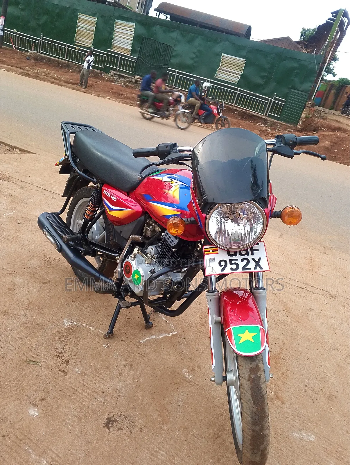 Bajaj Boxer 125 2024 Red