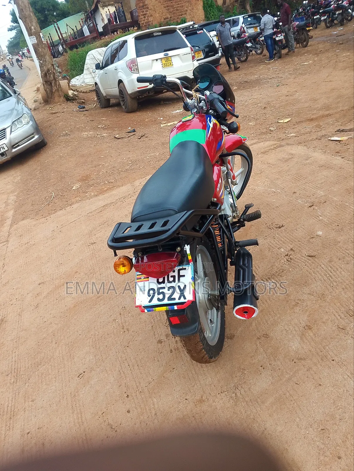 Bajaj Boxer 125 2024 Red
