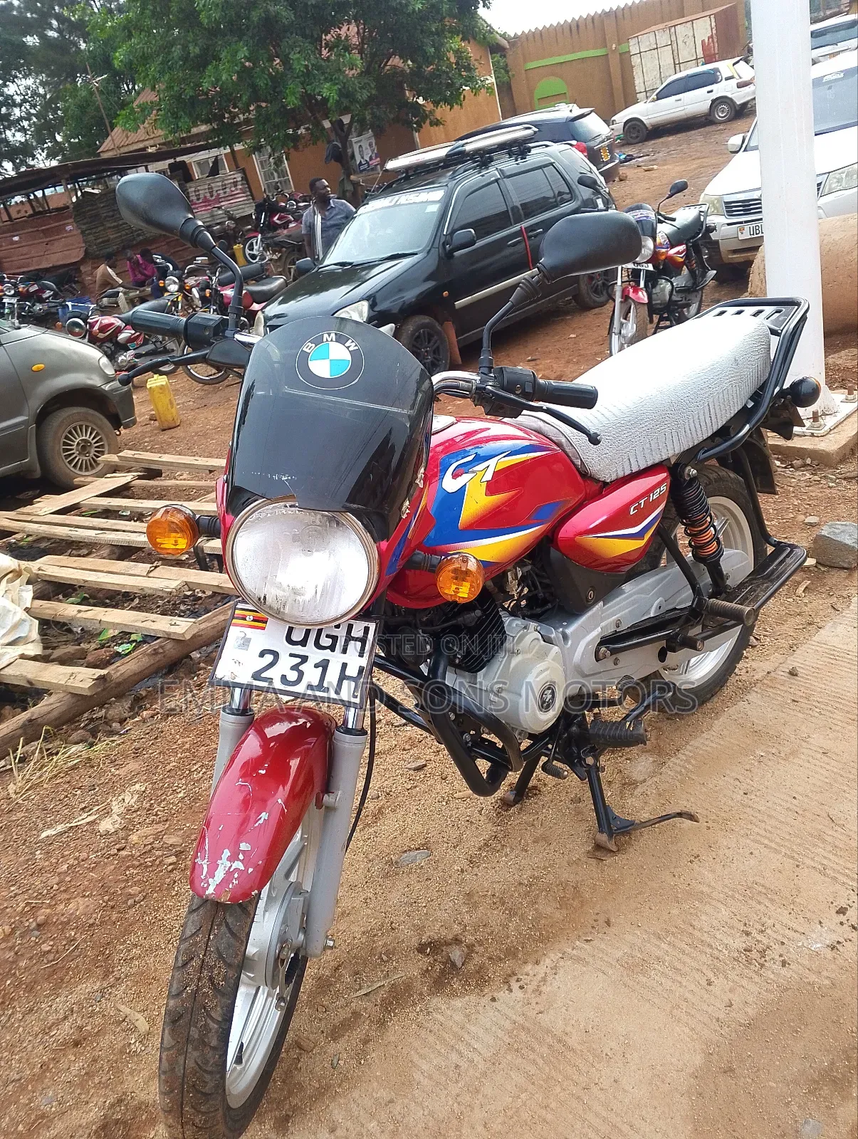 Bajaj Boxer 125 2024 Red