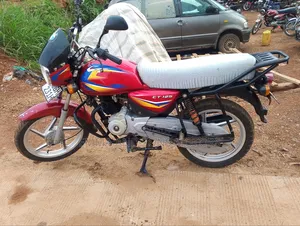 Bajaj Boxer 125 2024 Red