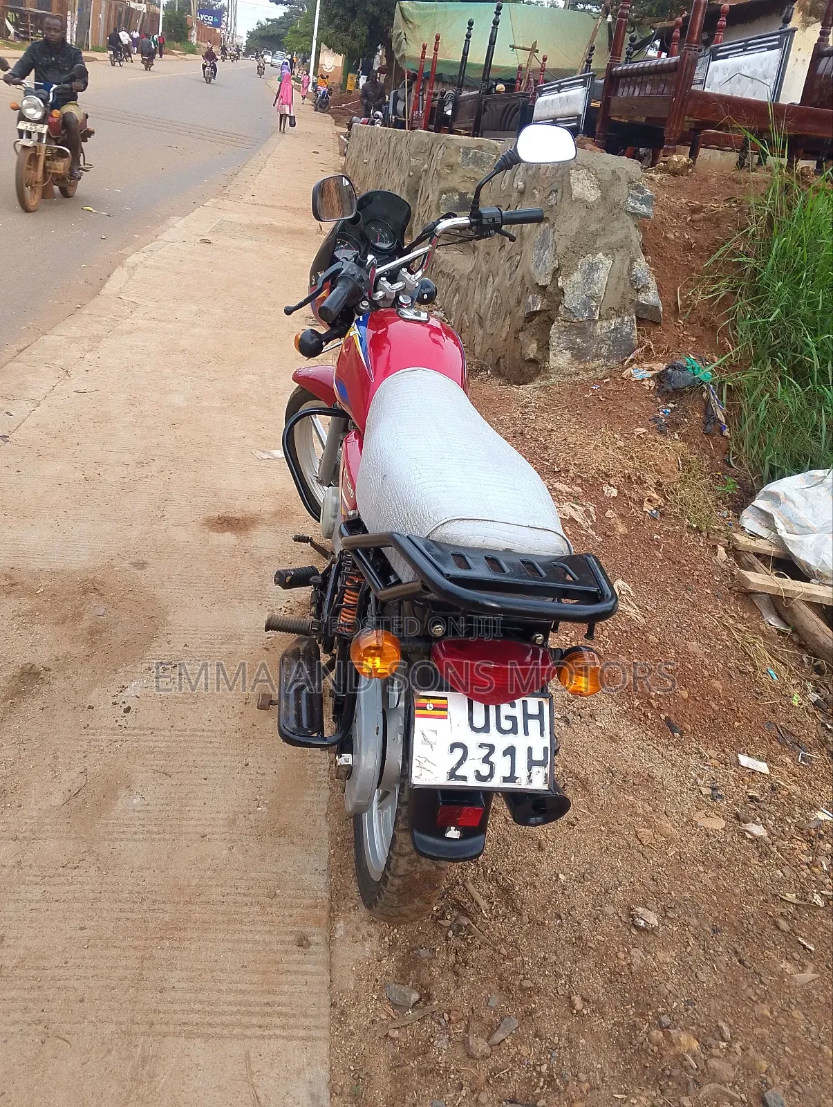 Bajaj Boxer 125 2024 Red
