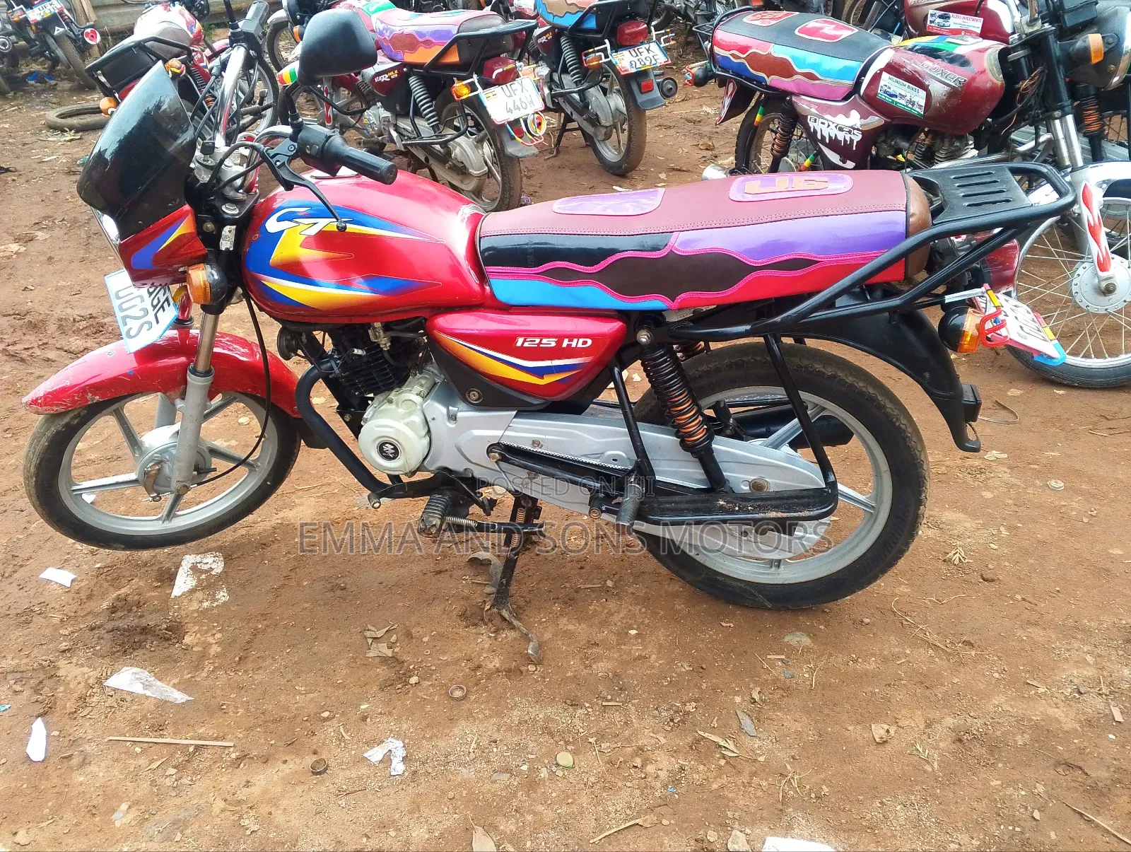 Bajaj Boxer 125 2024 Red