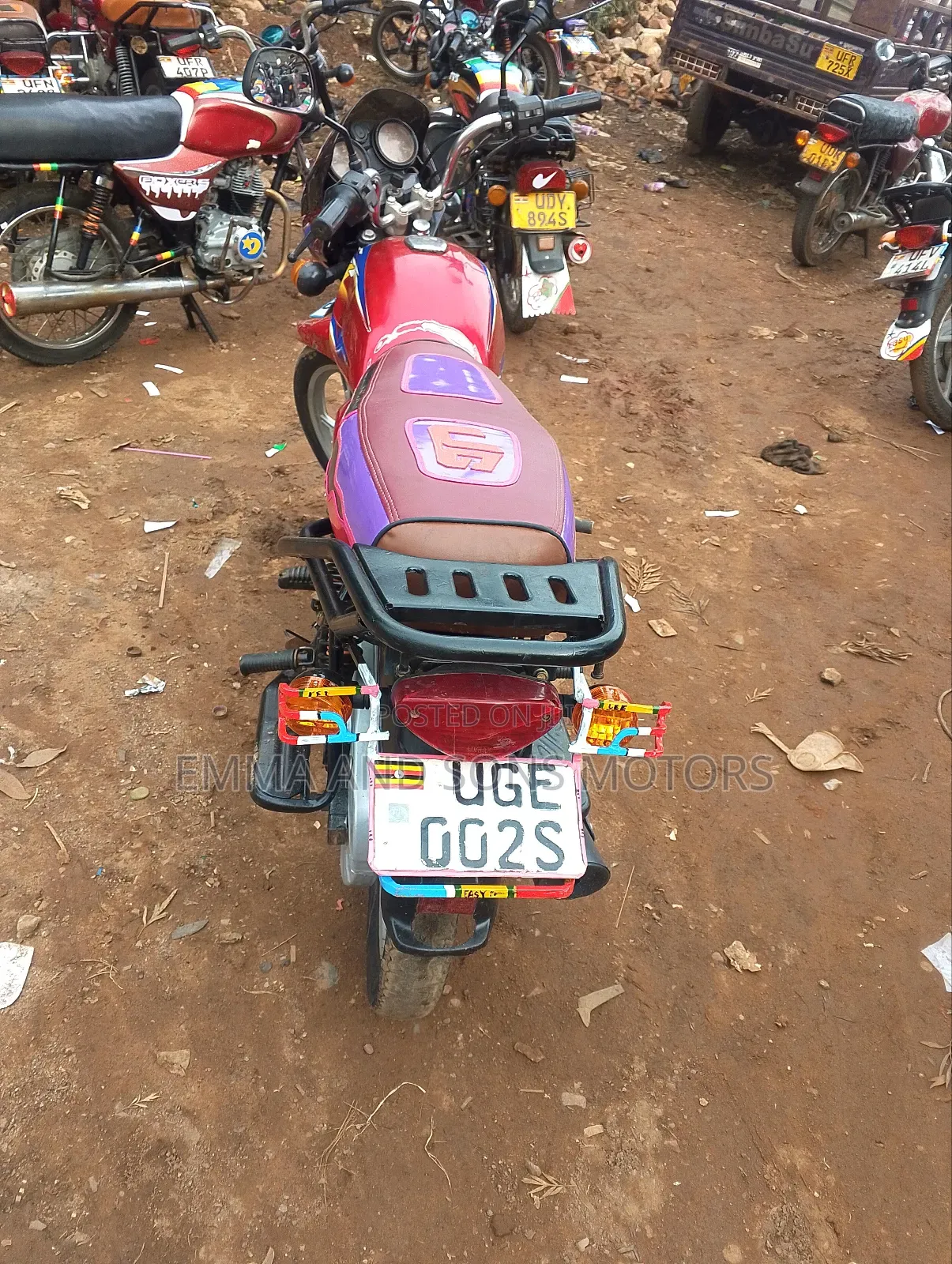 Bajaj Boxer 125 2024 Red