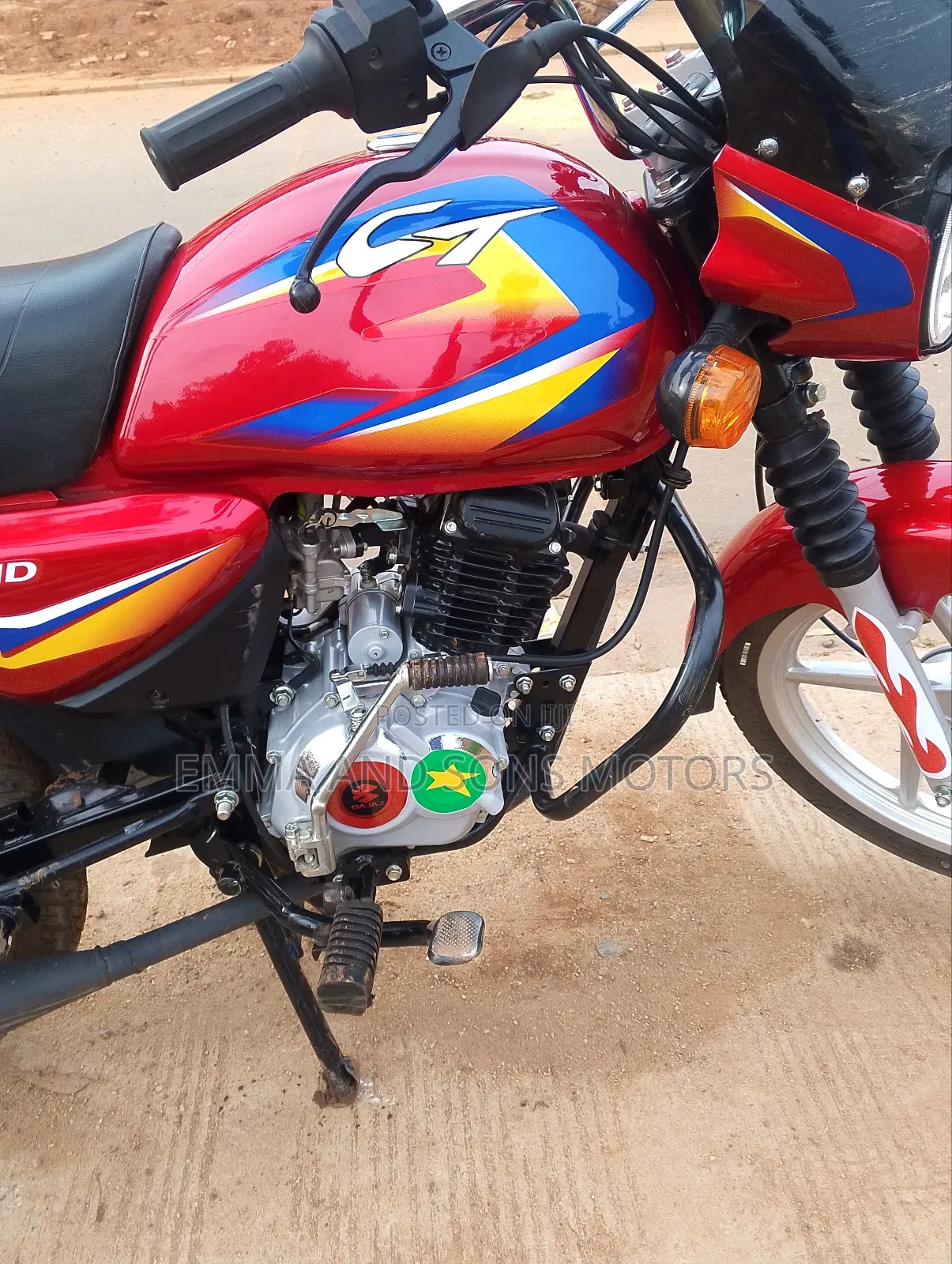 Bajaj Boxer 125 2024 Red