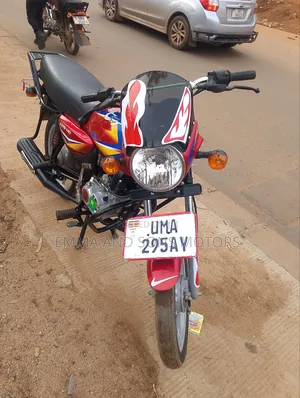 Bajaj Boxer 125 2024 Red