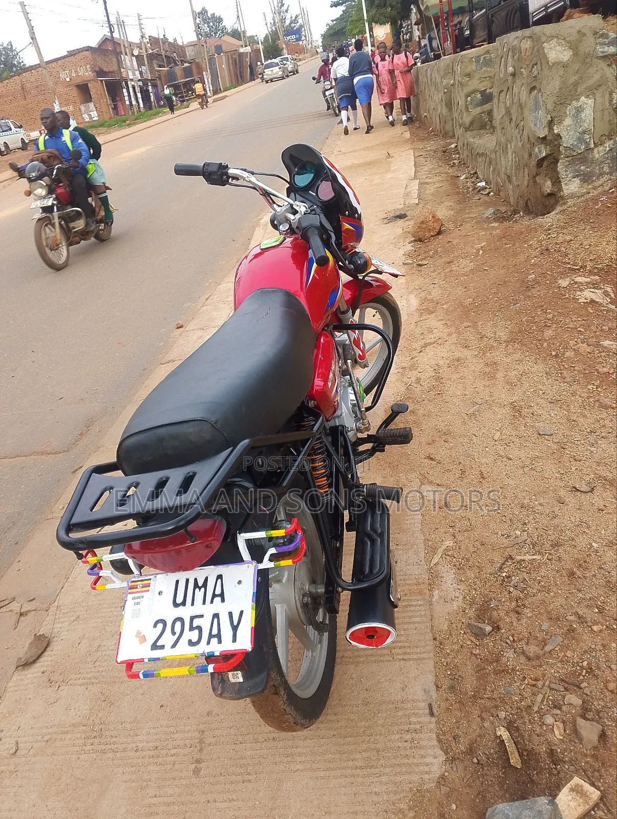 Bajaj Boxer 125 2024 Red