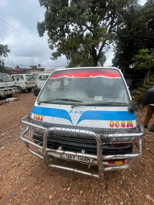 Toyota HiAce 1997 White