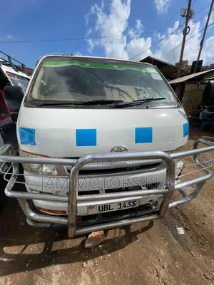 Toyota HiAce 2009 White