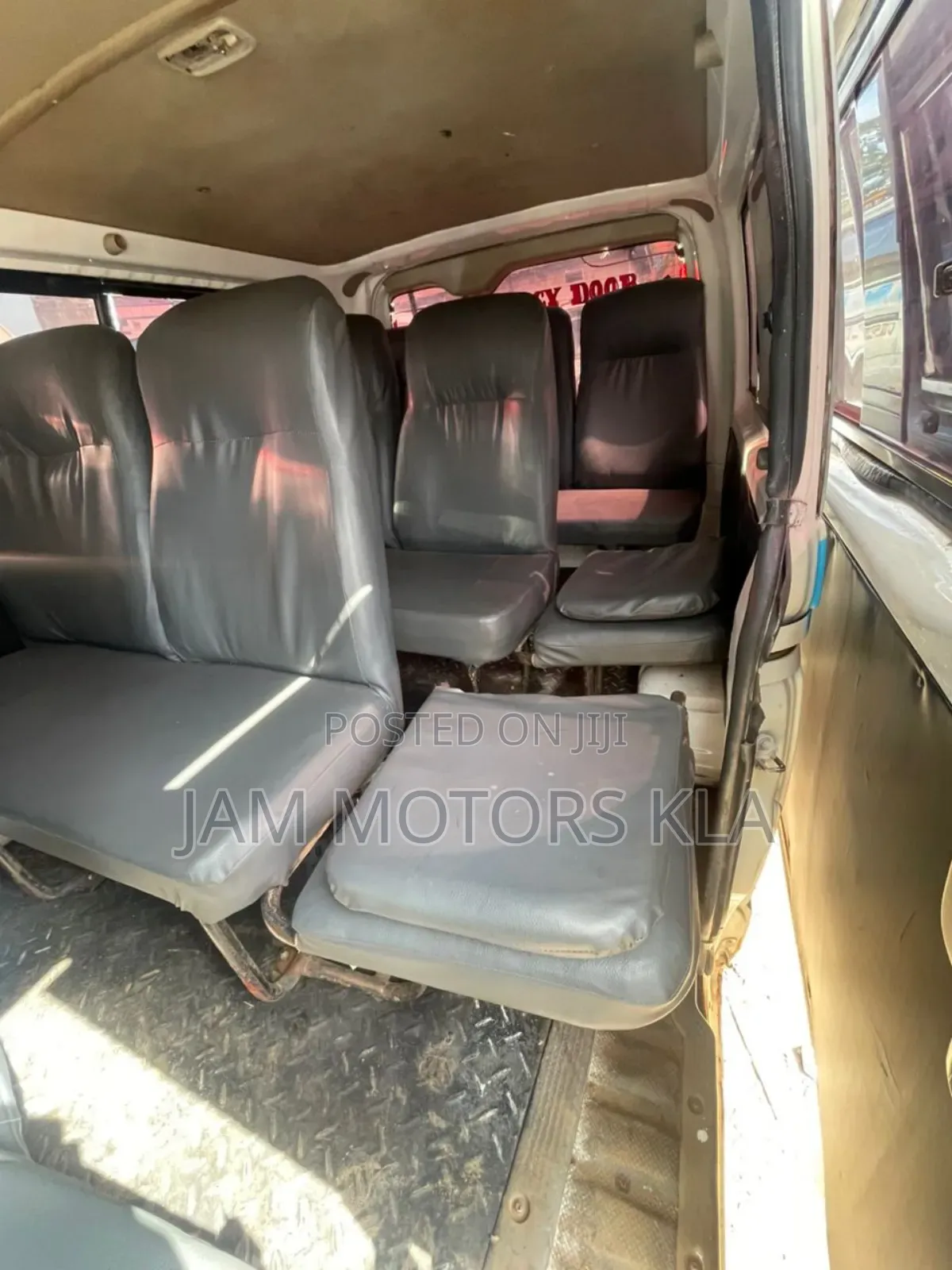 Toyota HiAce 2009 White