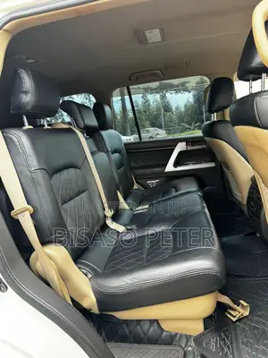Toyota Land Cruiser 4.6 V8 ZX 2010 White