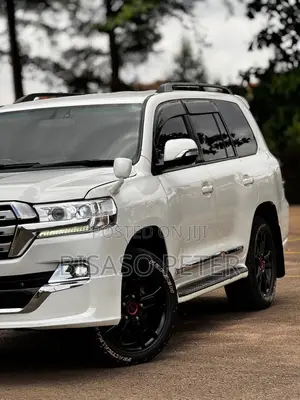 Toyota Land Cruiser 4.6 V8 ZX 2010 White