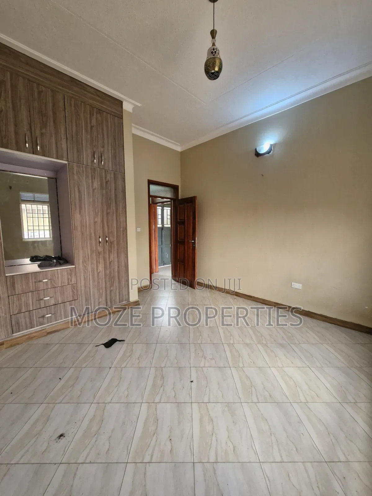 1bdrm Bungalow in Kyaliwajala, Central Division for rent