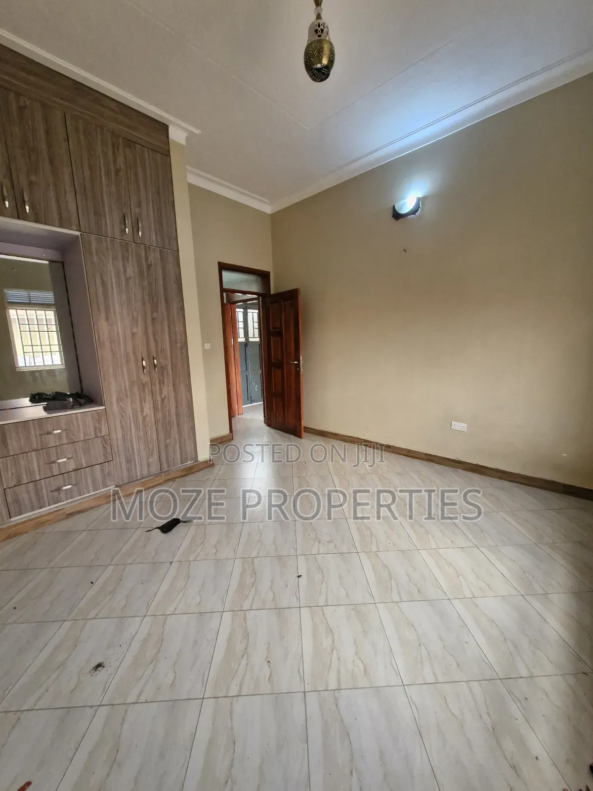 1bdrm Bungalow in Kyaliwajala, Central Division for rent