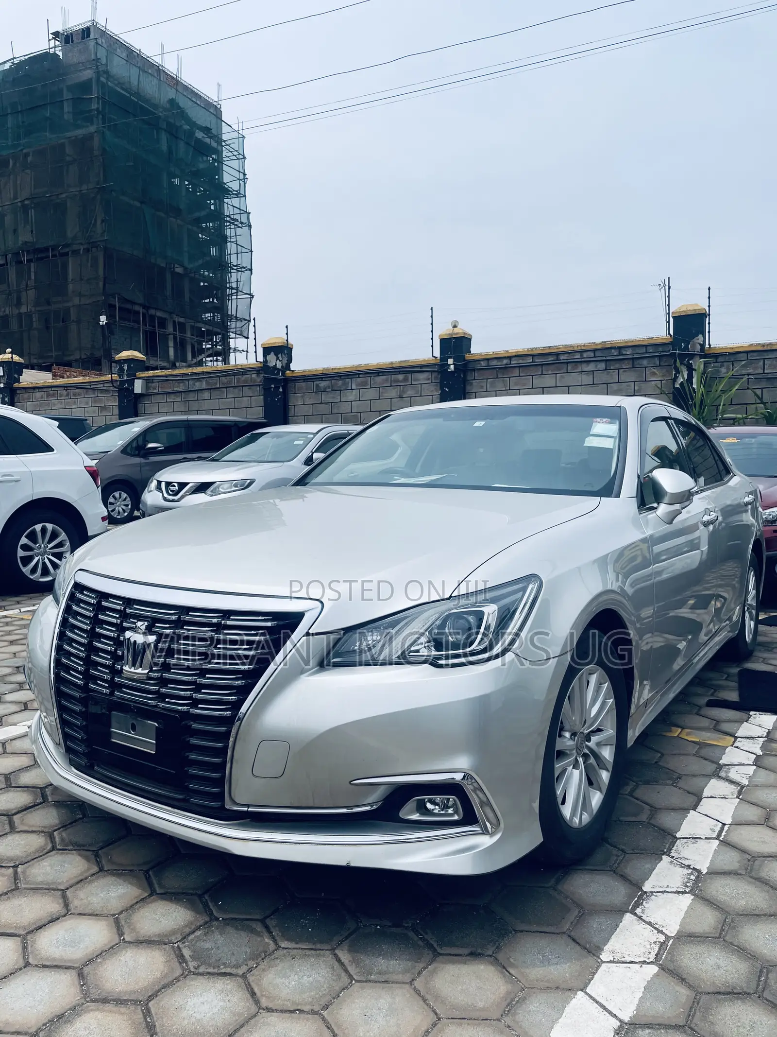 Toyota Crown 2016 Silver