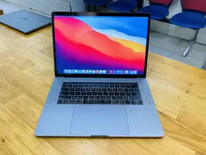 Laptop Apple MacBook Pro 2017 16GB Intel Core i7 SSD 1T