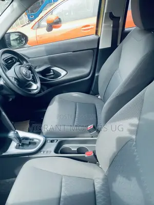 Toyota Yaris 2020 Gold