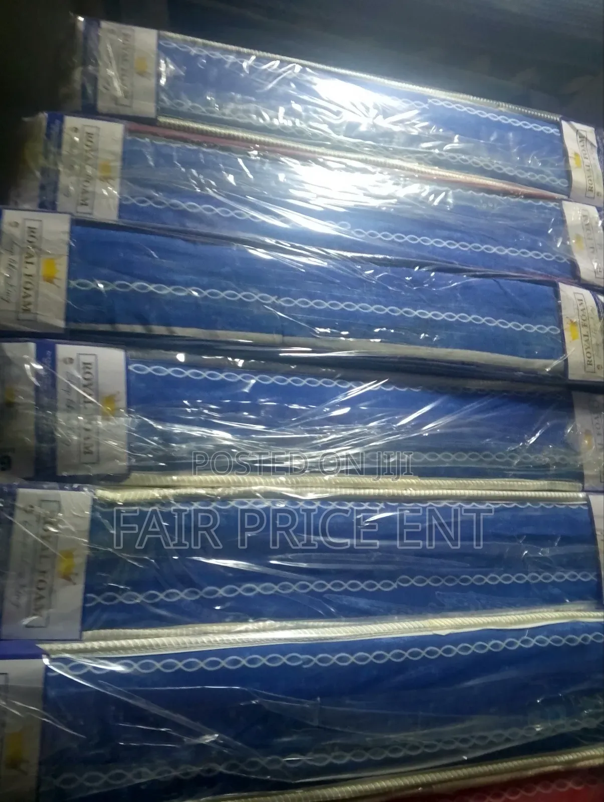 Royal Foam High Quality Mattress. 4*6*6inches. Sealed Cover.