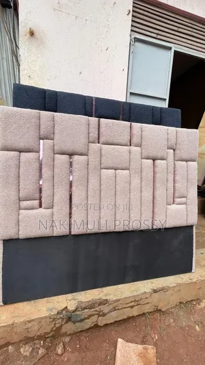 5 by 6 Fabric Bed in a Sweater Material