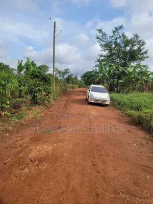 1acre on Sale in Bombo Kalule