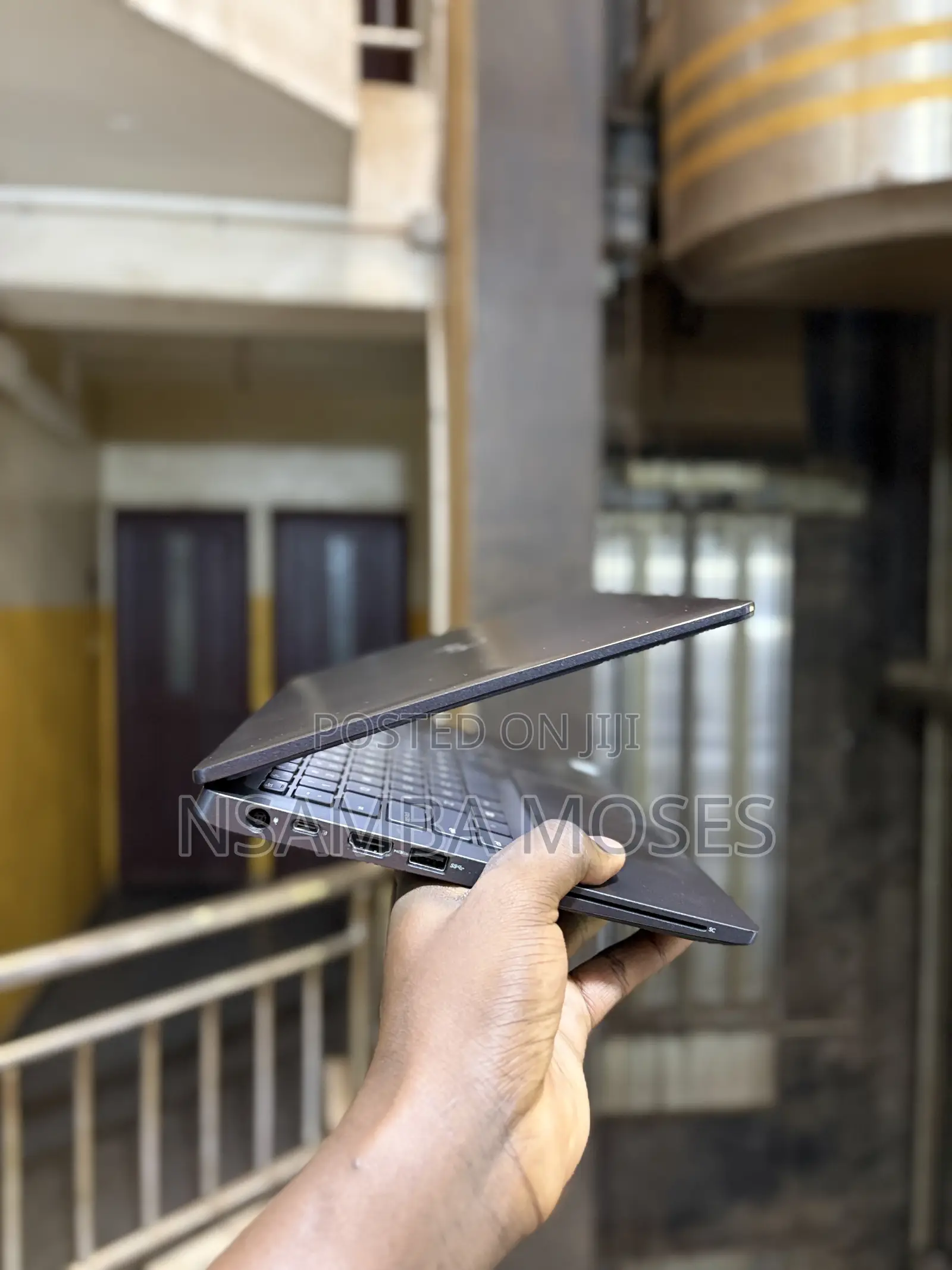 Laptop Dell Latitude 5300 8GB Intel Core i5 SSD 256GB