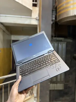 Laptop Dell Latitude 12 7250 8GB Intel Core i5 HDD+SSD 256GB