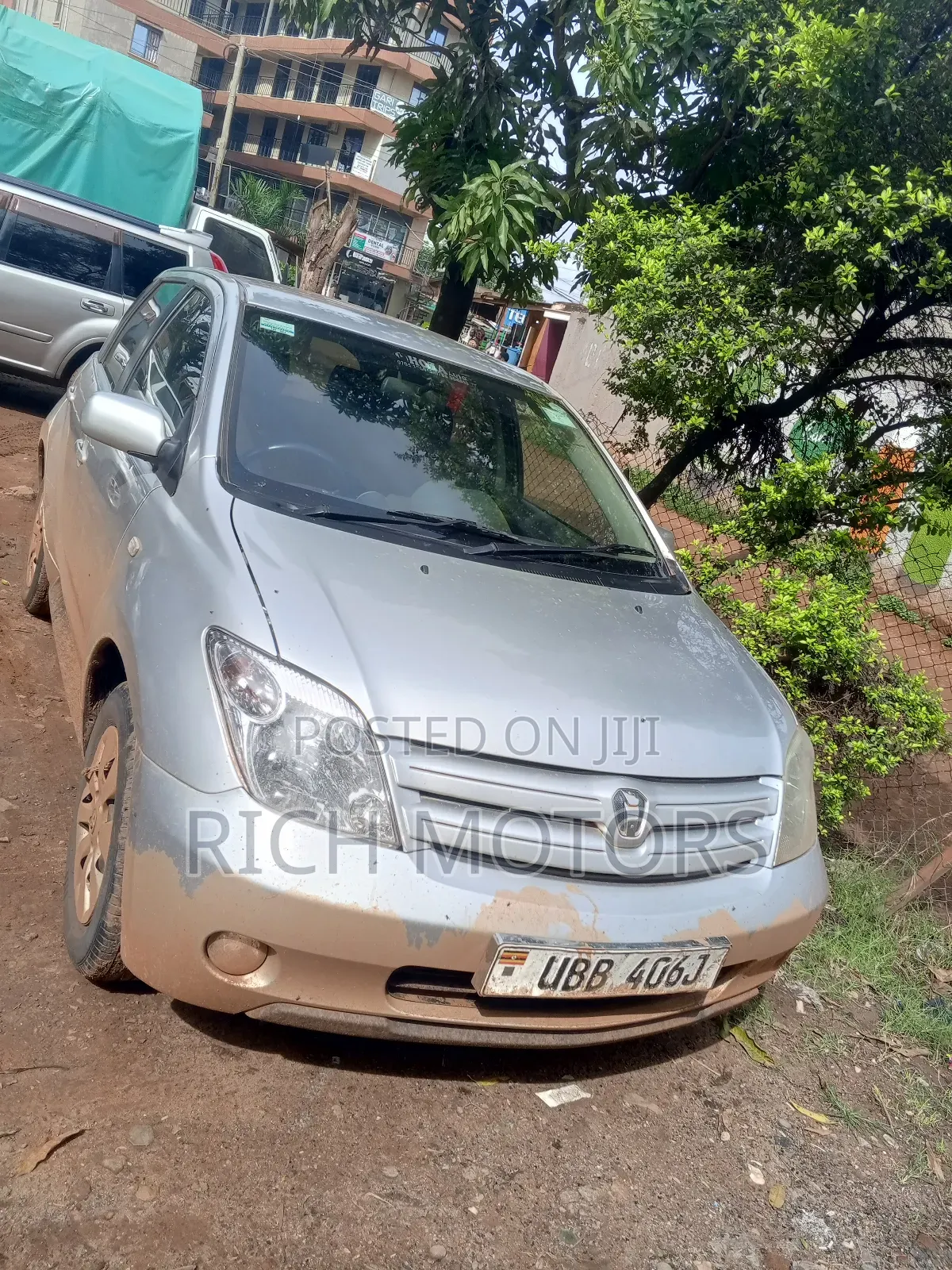 Toyota IST 2006 Silver