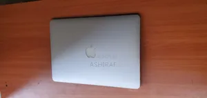 Laptop Apple MacBook Air 4GB Intel Core i5 SSD 256GB