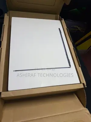 New Laptop Apple MacBook Air 2025 M4 13-inch 16GB Apple M4 SSD 256GB