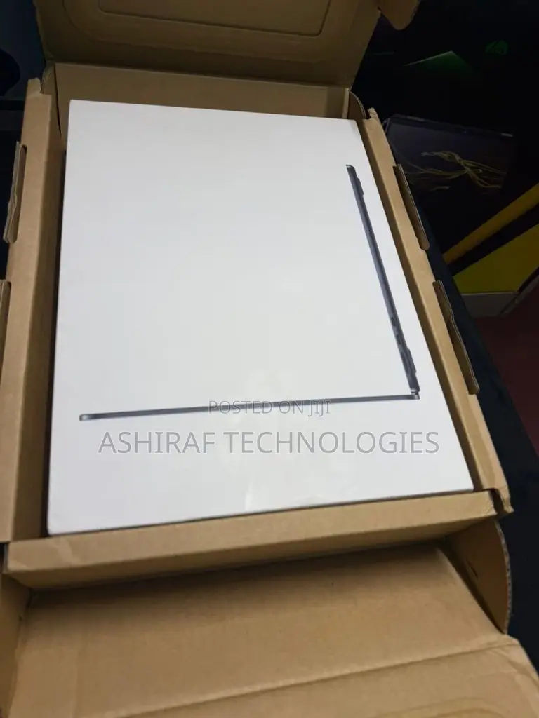 New Laptop Apple MacBook Air 2025 M4 13-inch 16GB Apple M4 SSD 256GB
