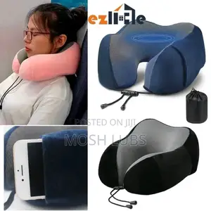 A 100% Memory Foam Flight Pillows