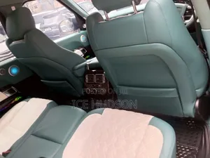 Land Rover Range Rover Vogue 2024 Black
