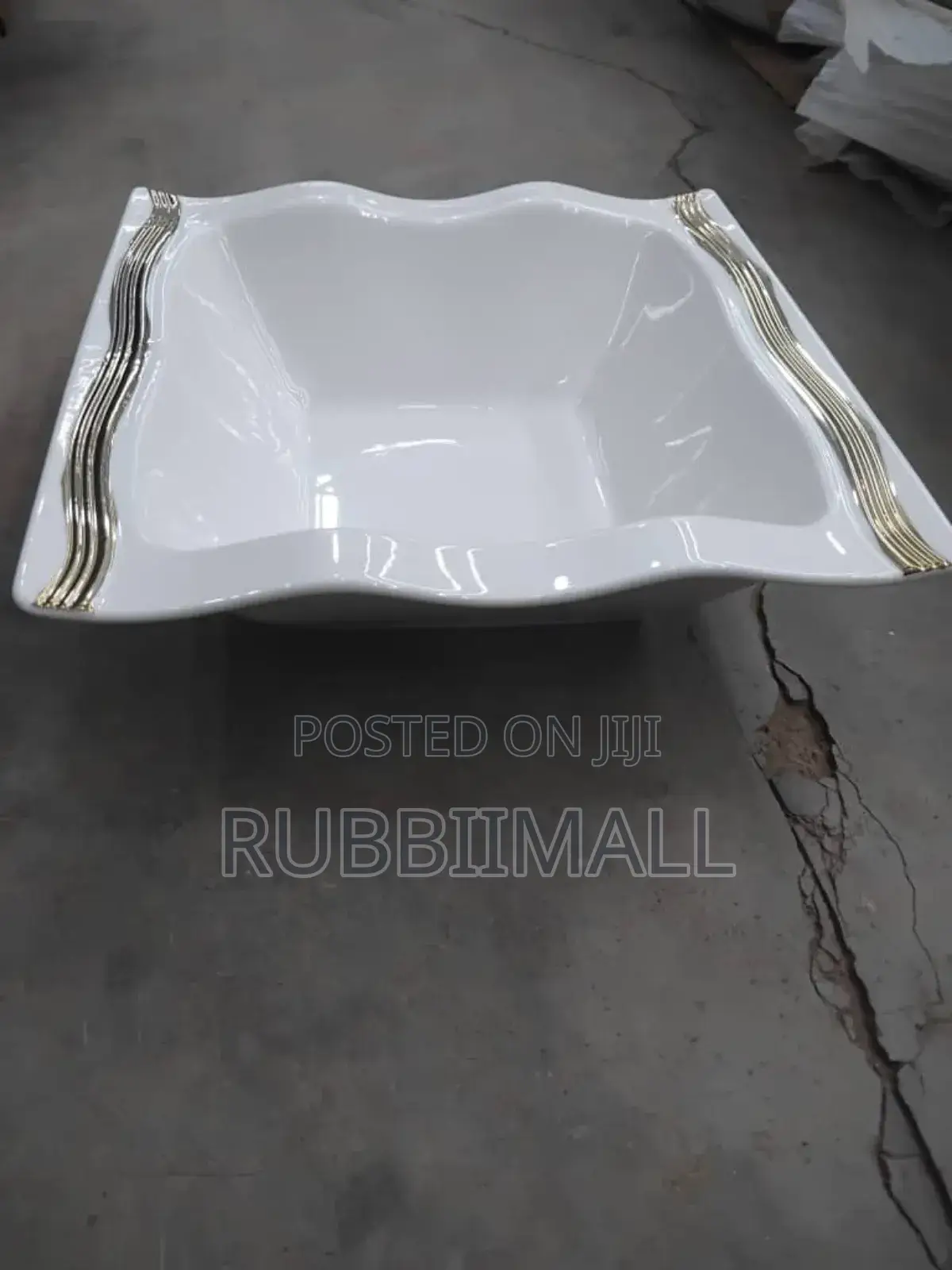 Decorative Ceramic Square Bowl