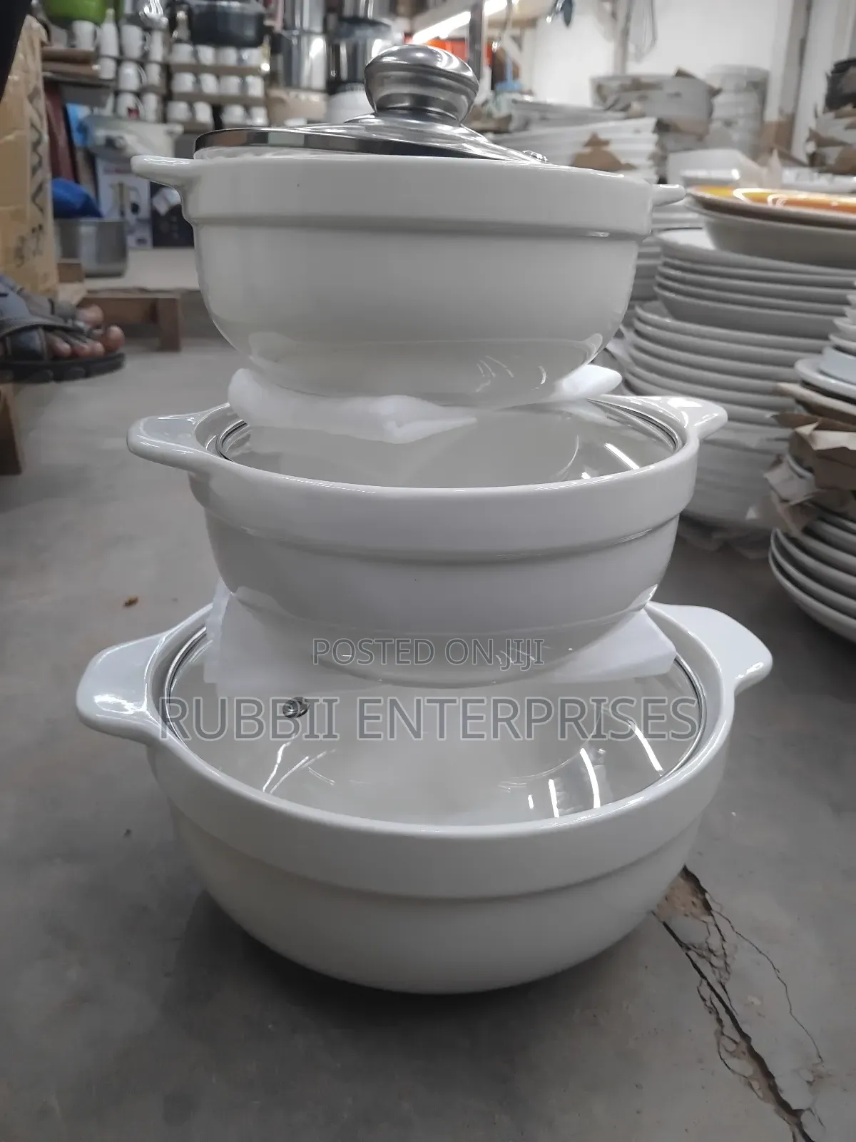 Serving Dishes With Glass Covers