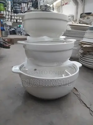 Serving Dishes With Glass Covers