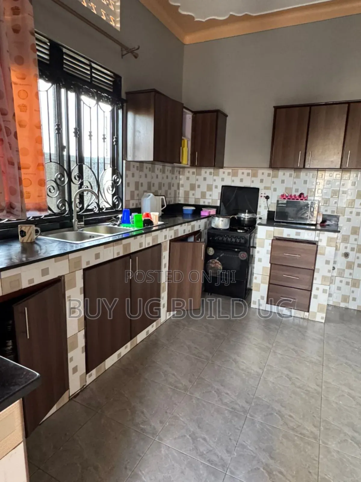 3bdrm Bungalow in Gayaza Kiwenda, Division B for sale
