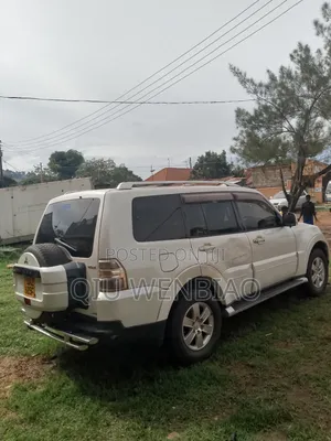 Mitsubishi Pajero 3.8 GLS 2006 White