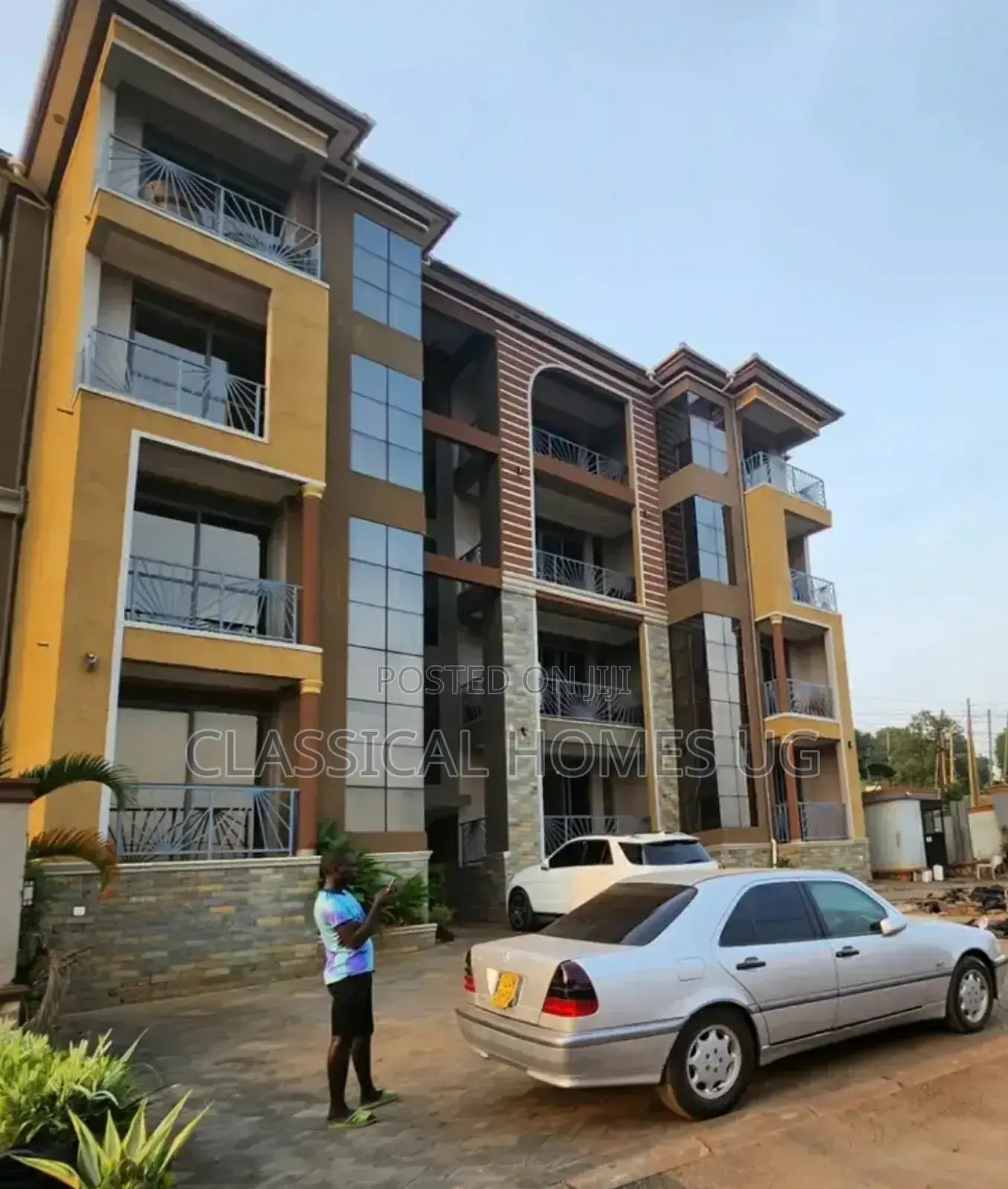 3bdrm Apartment in Lubowa Entebbe Road, Central Division for rent