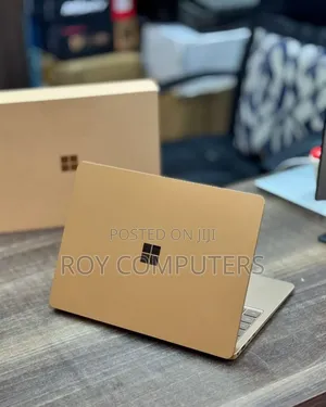 New Laptop Microsoft Surface Laptop 5 8GB Intel Core i5 SSD 256GB