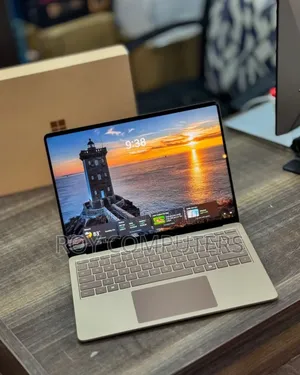 New Laptop Microsoft Surface Laptop 5 8GB Intel Core i5 SSD 256GB