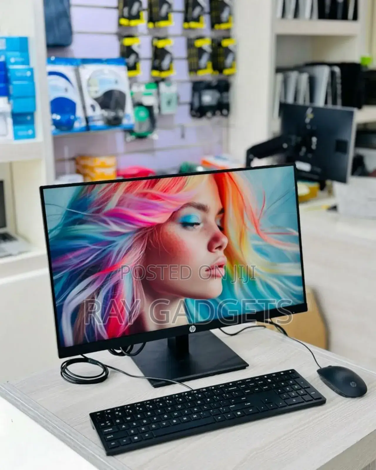 New Laptop HP OmniStudio X All-in-One 8GB Intel Core i5 SSD 256GB