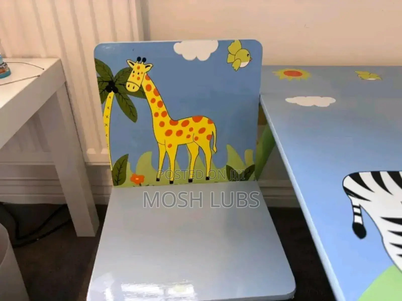 Kids Study Table and Chair Lounge