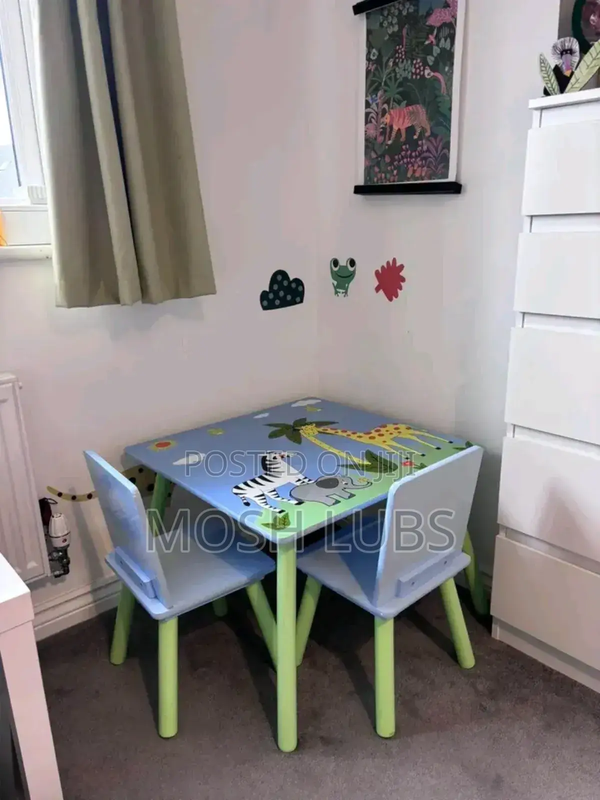 Kids Study Table and Chair Lounge