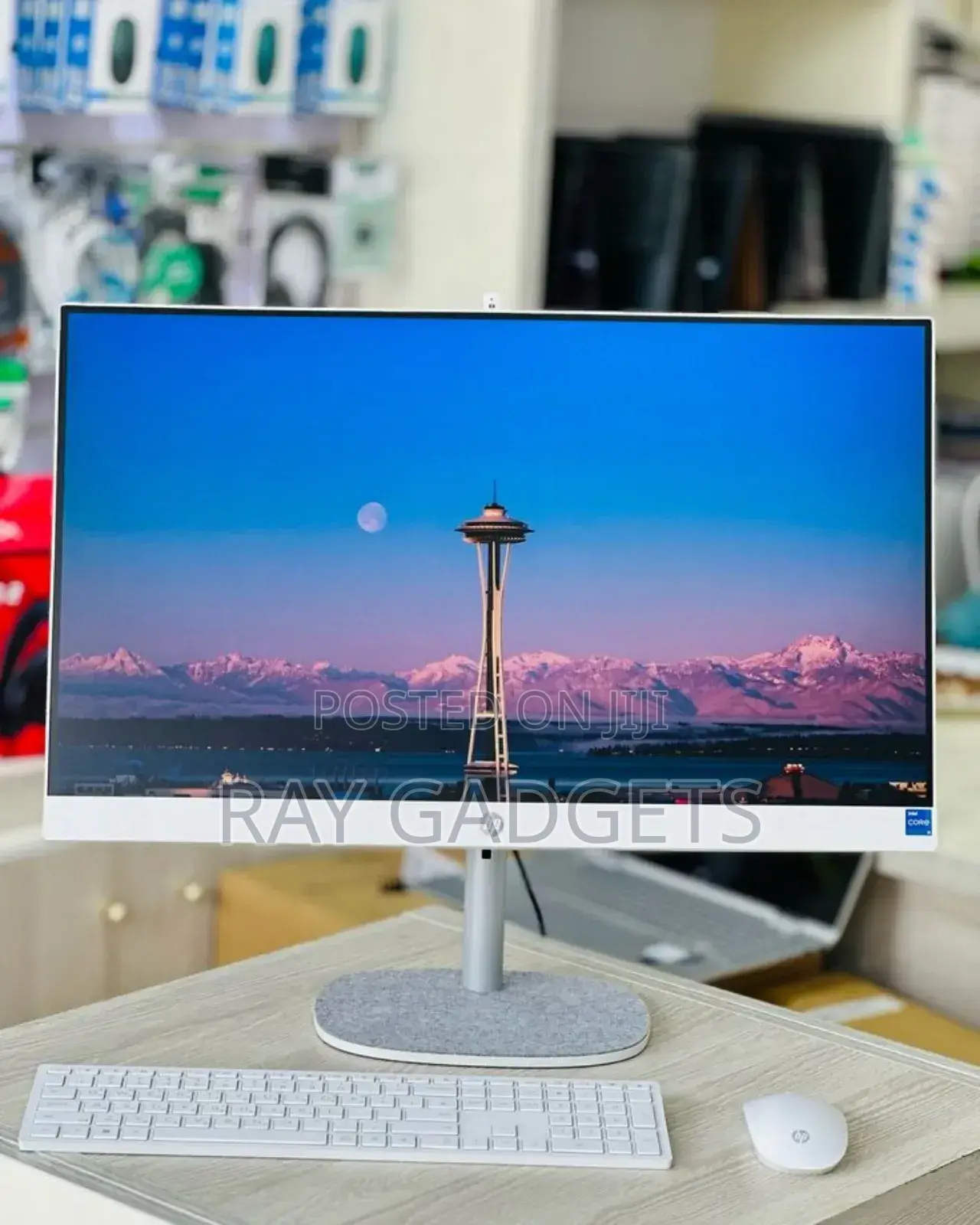 New HP 200 G4 22 All-in-One 16GB Intel Core i7 SSD 512GB