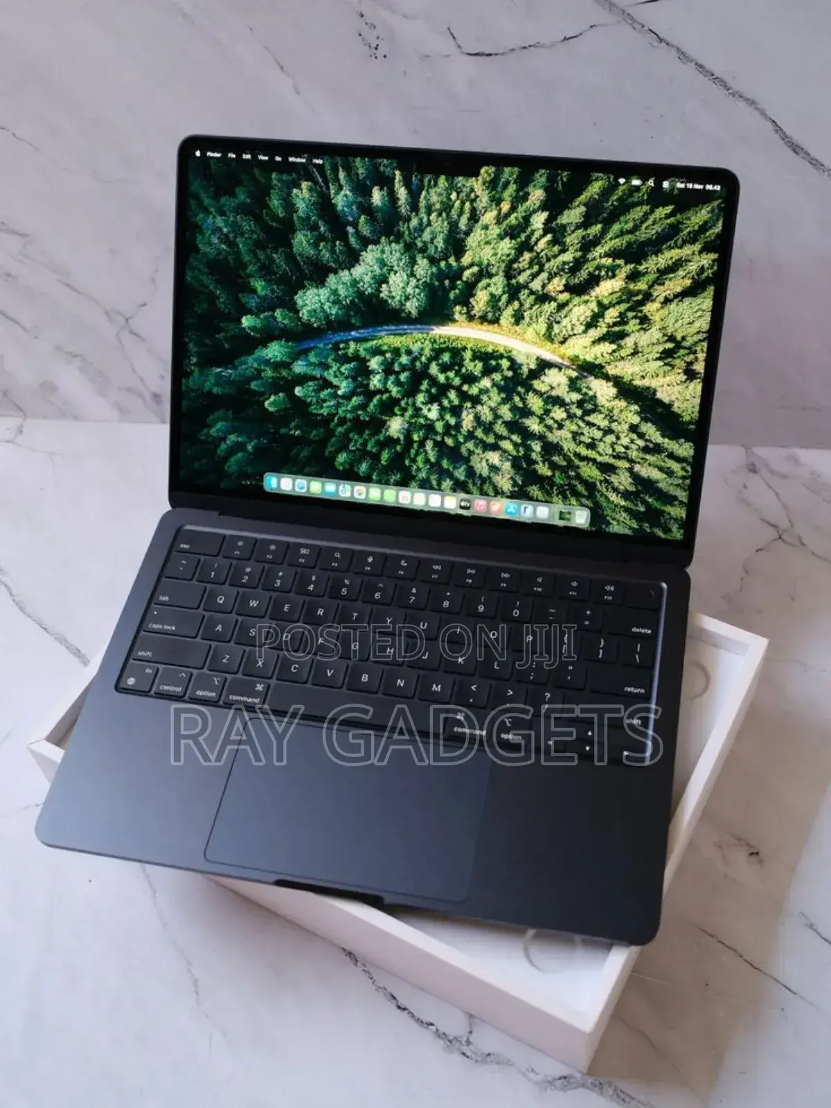 New Apple MacBook Air 2022 M2 16GB Intel Core i7 SSHD (Hybrid) 512GB