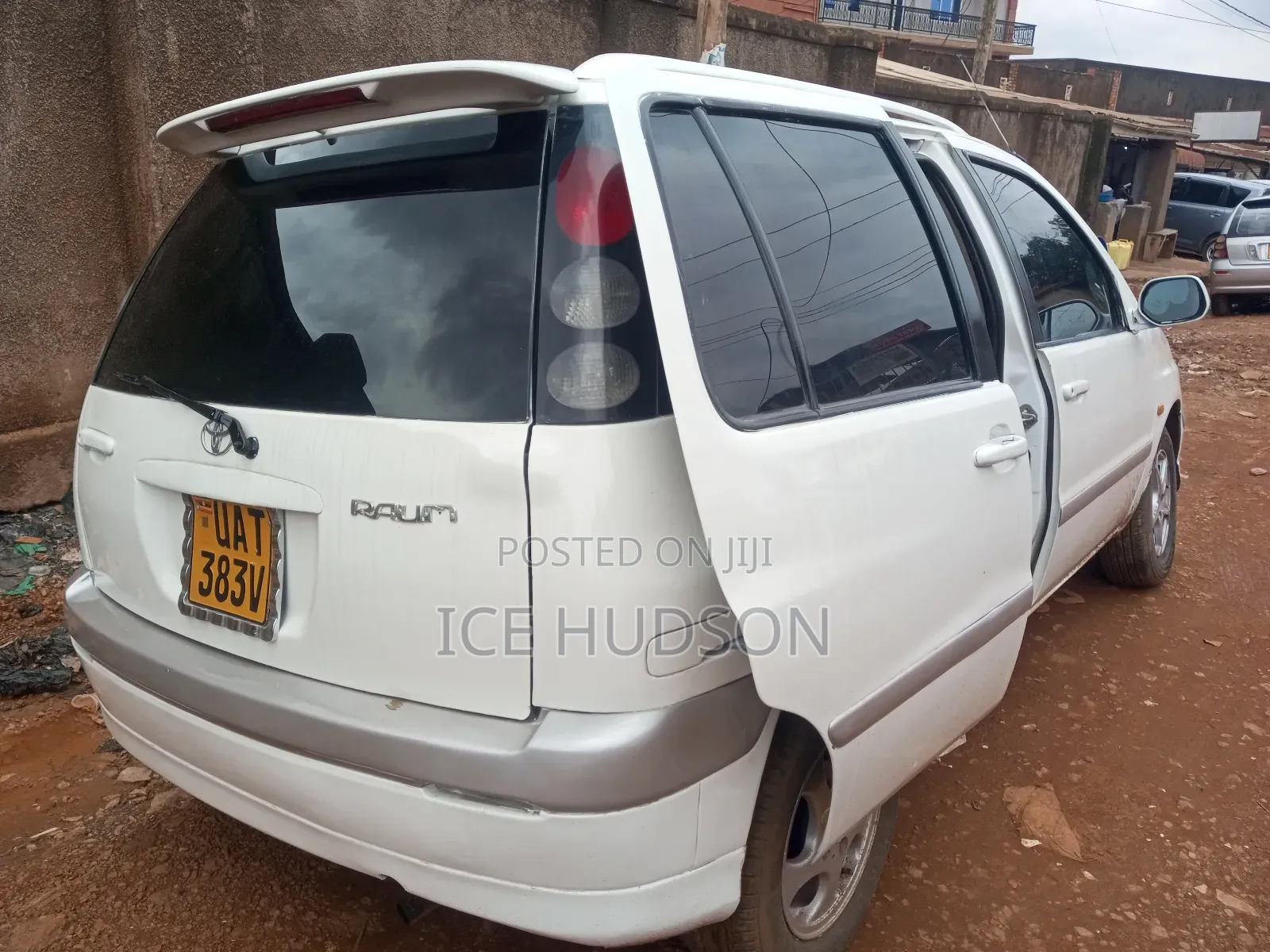 Toyota Raum 2002 White