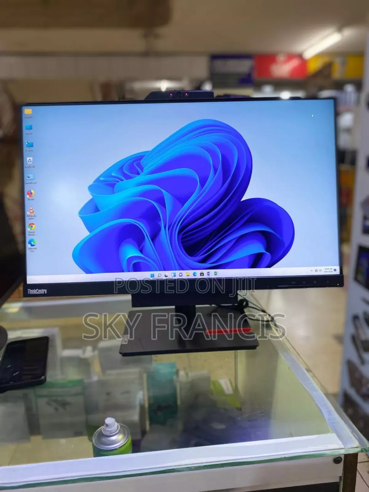 Desktop Computer Lenovo 8GB Intel Core i3 HDD 500GB