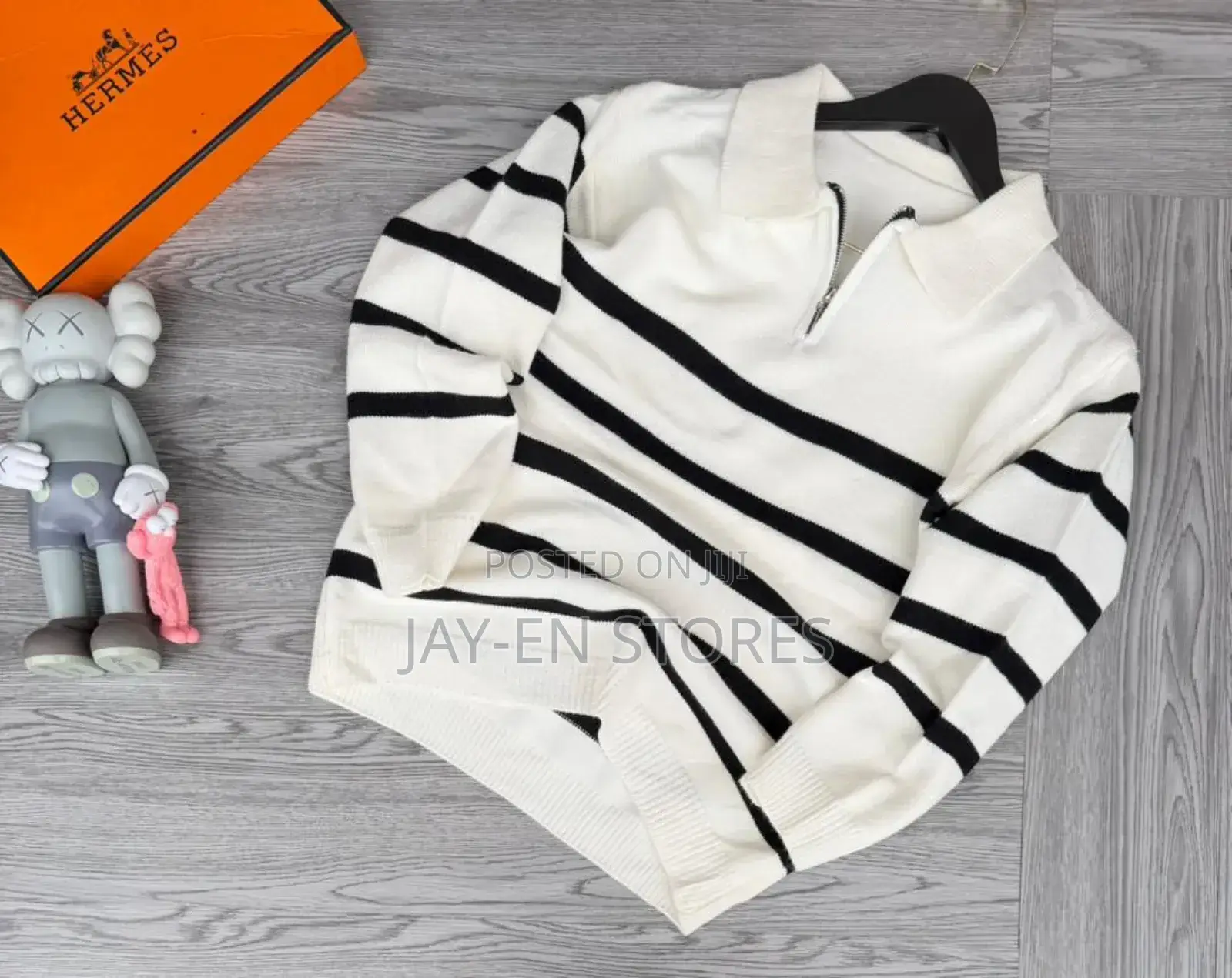 Big Striped Zipped Sweaters