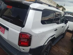 Toyota Land Cruiser 2024 White