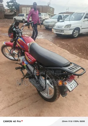 Bajaj CT 125X 2025 Red